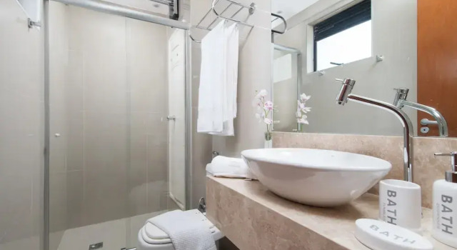 Семейные апартаменты с 2 комнатами с балконом и с видом на море Maximum Home