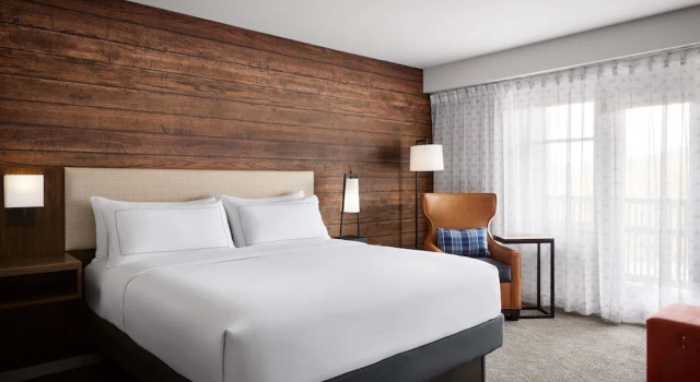 Двухместный номер Standard с балконом и с видом на горы Killington Mountain Lodge, Tapestry Collection by Hilton