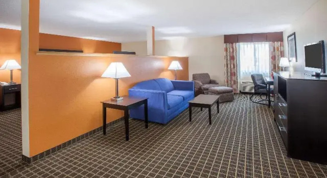 Номер Standard Baymont by Wyndham South Haven
