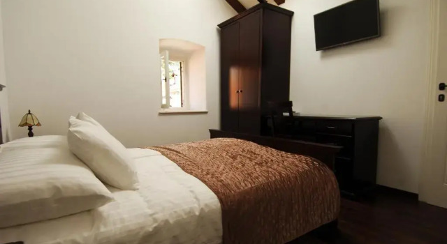Апартаменты SUNce Palace Apartments with free offsite parking