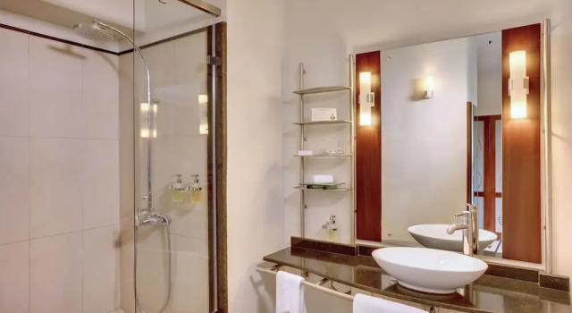 Полулюкс с балконом The Address Boutique Hotel