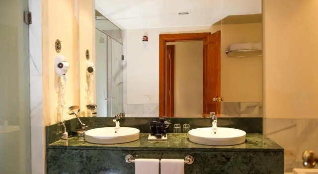 Полулюкс Deluxe Bahia Principe Escape Runaway Bay - All Inclusive