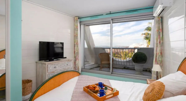 La Calypso 29320, Book Hotel Hotels in Camargue with a Pool, Swimming Pool