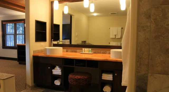 Sojourn Lakeside Resort, Book Ferieresort Gaylord Michigan