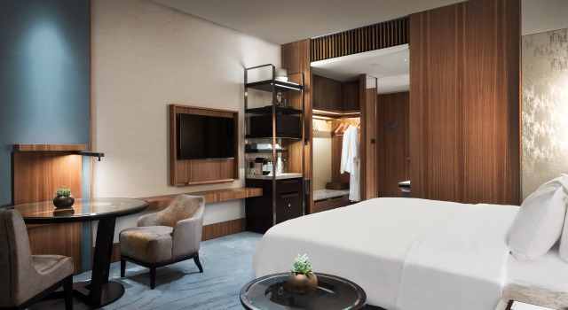 Kerry Hotel Hong Kong by Shangri-la