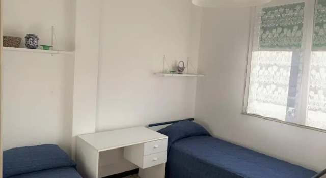 Casa Bianca 6 - confortevole in centro a Moneglia, Забронировать Отель Отели в центре Монелья, в центре