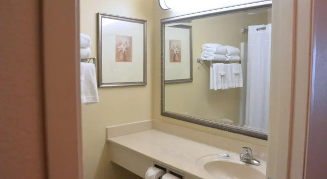 Номер Standard Country Inn & Suites by Radisson, Peoria North, IL