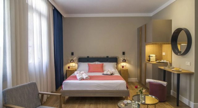 Viaggio Elegant Rooms