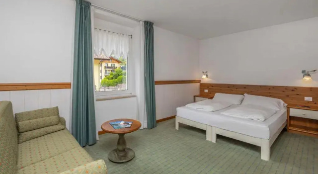 Номер Comfort Hotel Londra Slow Living Molveno
