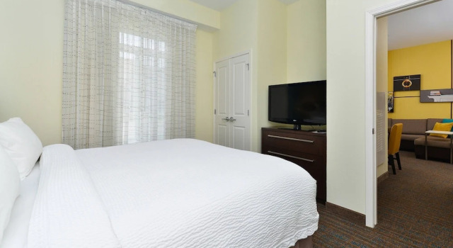 Люкс Residence Inn Champaign