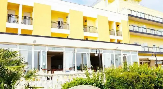 Hotel Royal