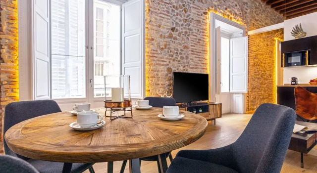 Апартаменты Amazing Apartment With Balconies in City Center Plaza de Espa a III
