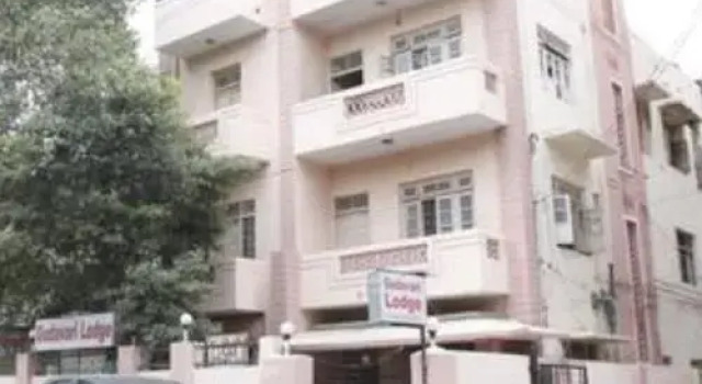 Godavari Lodge, Prenota Hotel Solapur Maharashtra