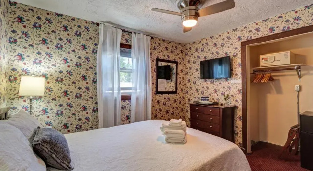 Двухместный номер Standard Fireside Inn & Hostel