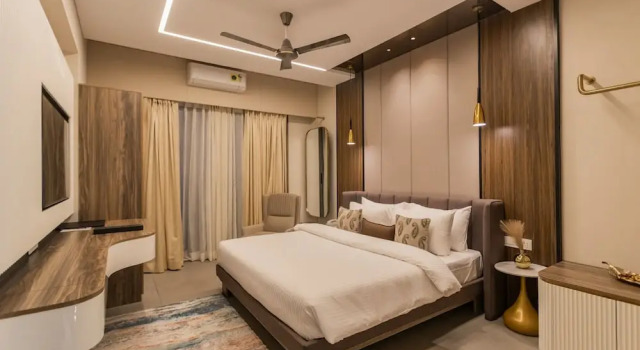 Полулюкс The Lotus County Club & Resort