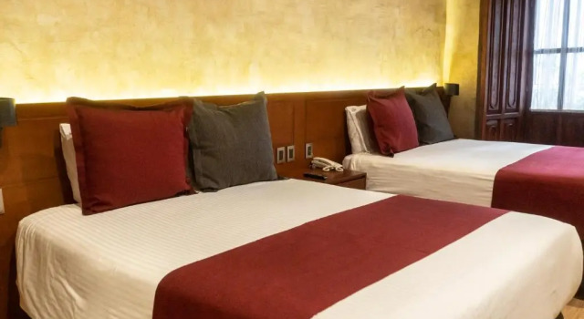 Четырёхместный номер Deluxe Hotel Madero