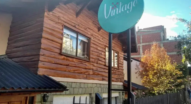 Vintage Bariloche Hostel Boutique, Забронировать Хостел Хостелы Сан-Карлос-де-Барилоче, рядом с Andino Bariloche Club, Хостел