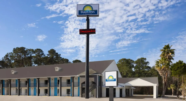 Motel 6 Hardeeville, Забронировать Мотель Хардивилл Lowcountry, рядом с Hilton Head Island Welcome Center