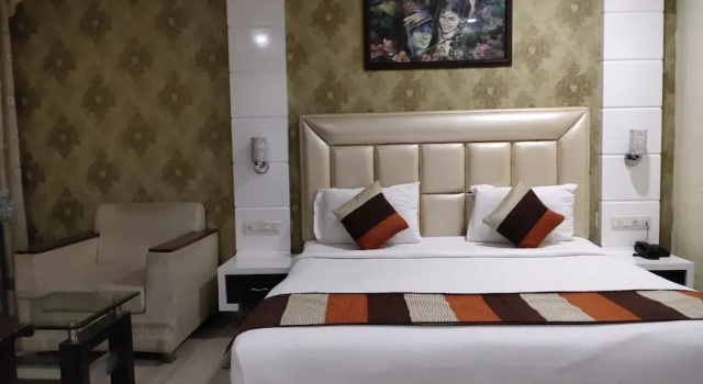 Номер Deluxe Hotel City Square By KeyMagics