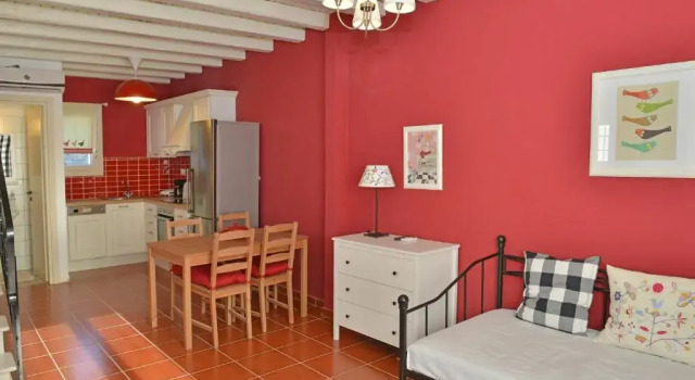 Коттедж с 2 комнатами с видом на бассейн Country Villas