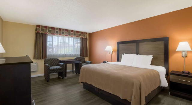 Двухместный номер Standard Quality Inn & Suites Medford Airport