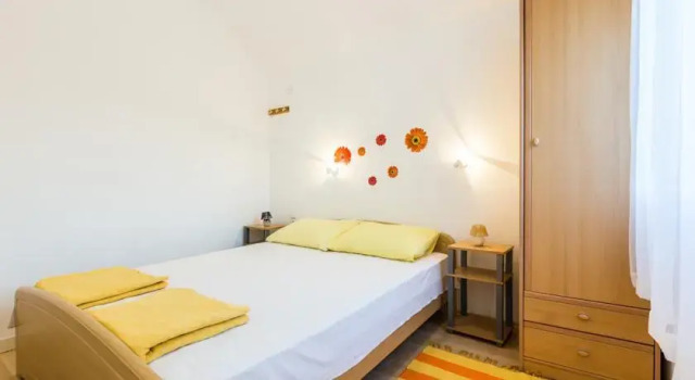 Apartments Little pretty house, Забронировать Апартаменты/квартира Петрчане Задарская жупания, рядом с Пляж Радман