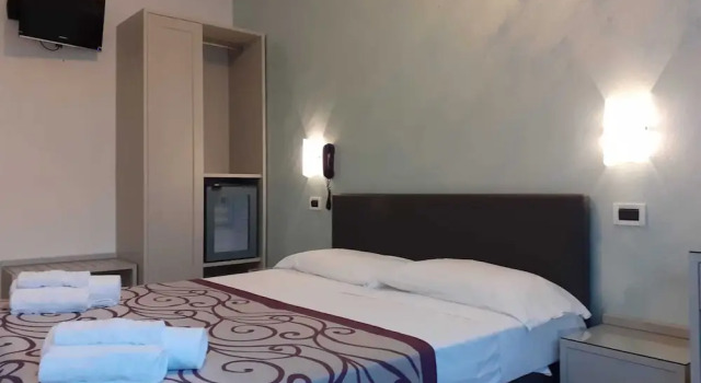 Двухместный номер Standard с балконом Hotel Gloria