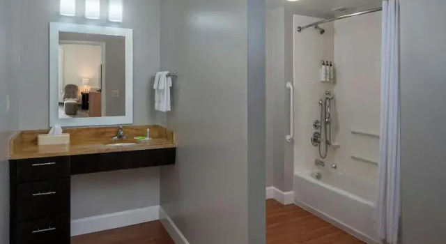 Четырёхместный люкс TownePlace Suites Huntsville West/Redstone Gateway