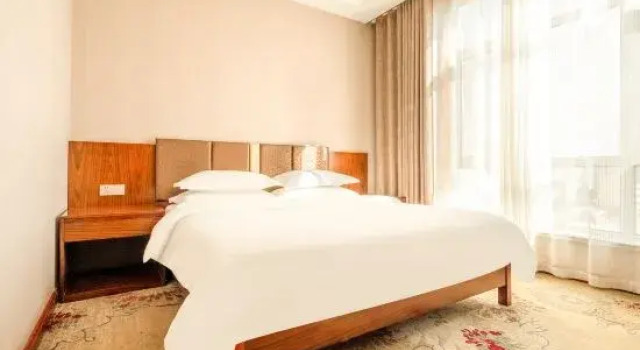Люкс Comfort Shuang Long Hotel