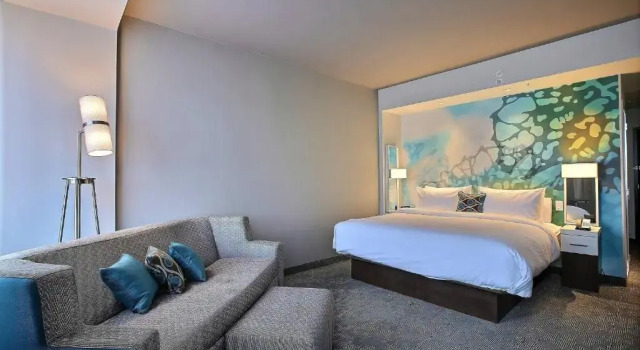 Номер Executive Courtyard by Marriott Montreal Brossard