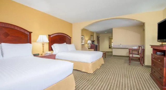Двухместный люкс Holiday Inn Express Enid-Highway 412 by IHG
