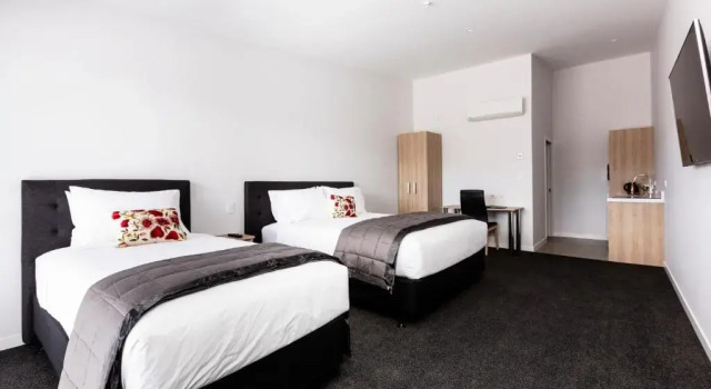 Двухместная студия Deluxe Zacharys Motel