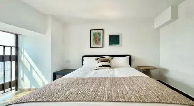 Семейный люкс с 3 комнатами с балконом Waiting for You Designer Homestay (Zhanjiang Jinshawan)