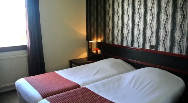 Четырёхместный номер Standard с балконом The Originals City, Hôtel Castel Burgond, Dijon Ouest