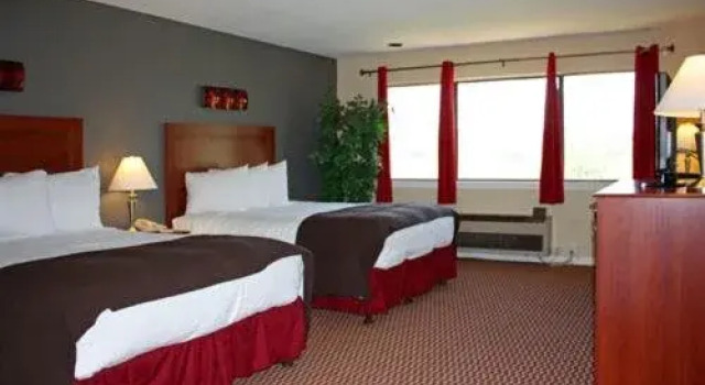 Shenandoah Inn, MAJOR CREDIT CARDS REQUIRED for check in, Prenota Hotel Plymouth California