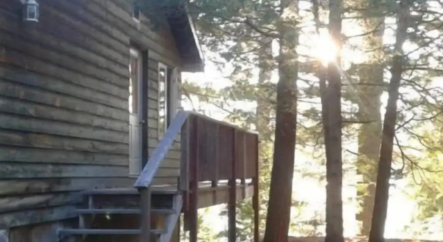 Lodge on the Point, Varaa Hotelli Unorganized North Nipissing Kanada