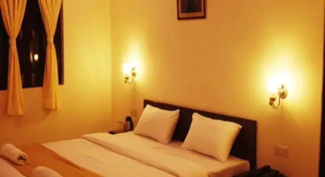 Hotel Hill Palace, Rezervovat Hotel Kausani Uttarakhand