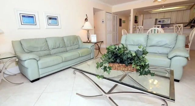 Sundial J208- Large Two Bedroom Condo on Sanibel! Condo