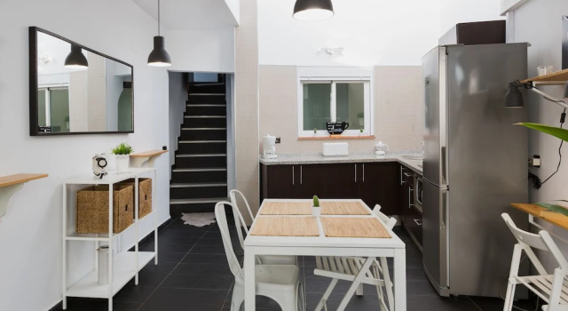 Апартаменты с 2 комнатами с балконом Terrace Picasso Apartment