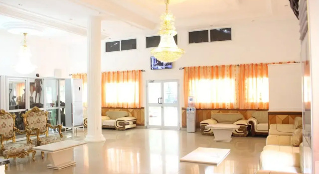 Hôtel Belavie, Rezervovat Hotel Hotely v Bonaberi s parkováním, Parkování