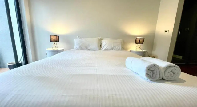 Апартаменты c 1 комнатой ReadySet Apartments on King