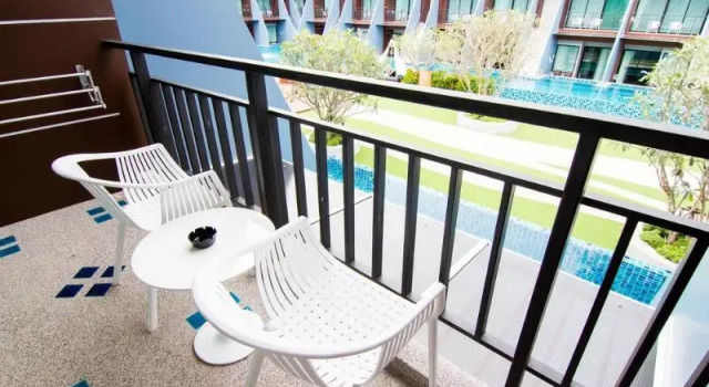 Двухместный номер Superior с балконом и с видом на бассейн The Phu Beach Hotel - SHA Plus