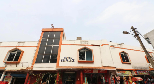 SPOT ON 41582 Bd Palace, Reservar Hotel Byasanagar 