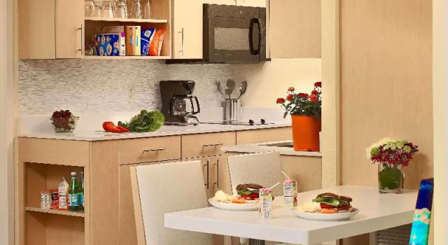 Номер Standard Sonesta ES Suites Orlando International Drive