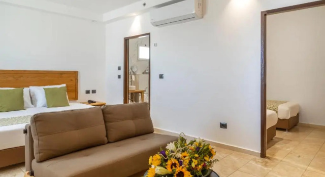 Семейный полулюкс Ramon Suites by Smart Hotels