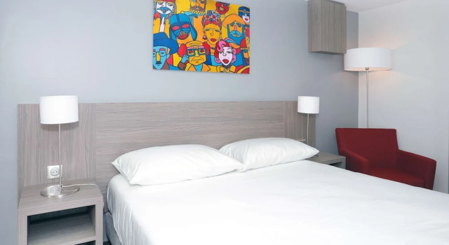 Двухместный номер Standard с балконом Best Western Linko Aubagne