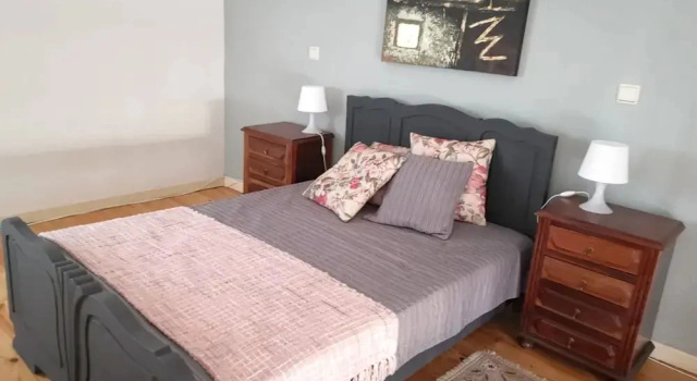 Apartment With one Bedroom in Valpedre, With Shared Pool and Terrace