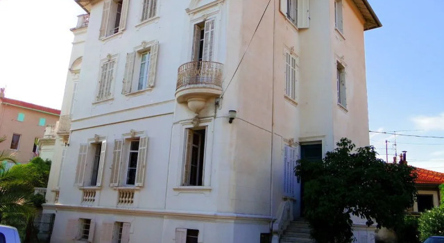 Vicini 2, Забронировать Отель Отели Канн с парковкой, рядом с Le Croisette Casino Barriere de Cannes, Парковка