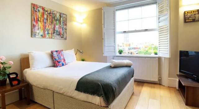 Студия с видом на сад Queen Victoria Apartments