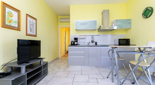 Апартаменты с балконом Apartments Rada i Stanislav